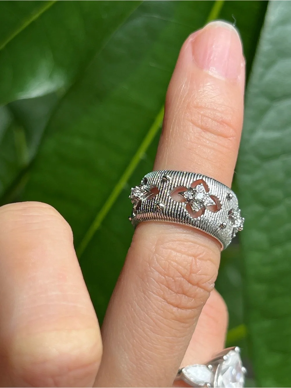 Sterling Silver Floral Cutout Filigree Wide Band Ring w/Accent Stones,adjustable